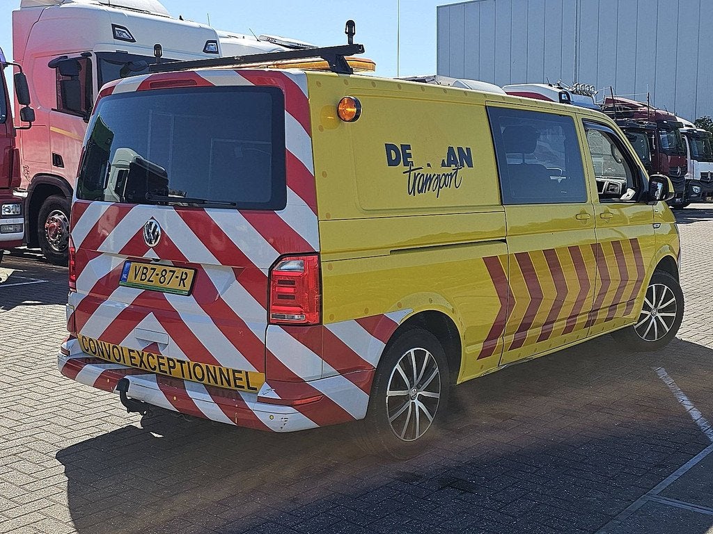 VOLKSWAGEN TRANSPORTER 2.0 TDI ac automaat euro6, Auto's, Bestelauto's, Gebruikt, Euro 6, 4 cilinders, 150 pk