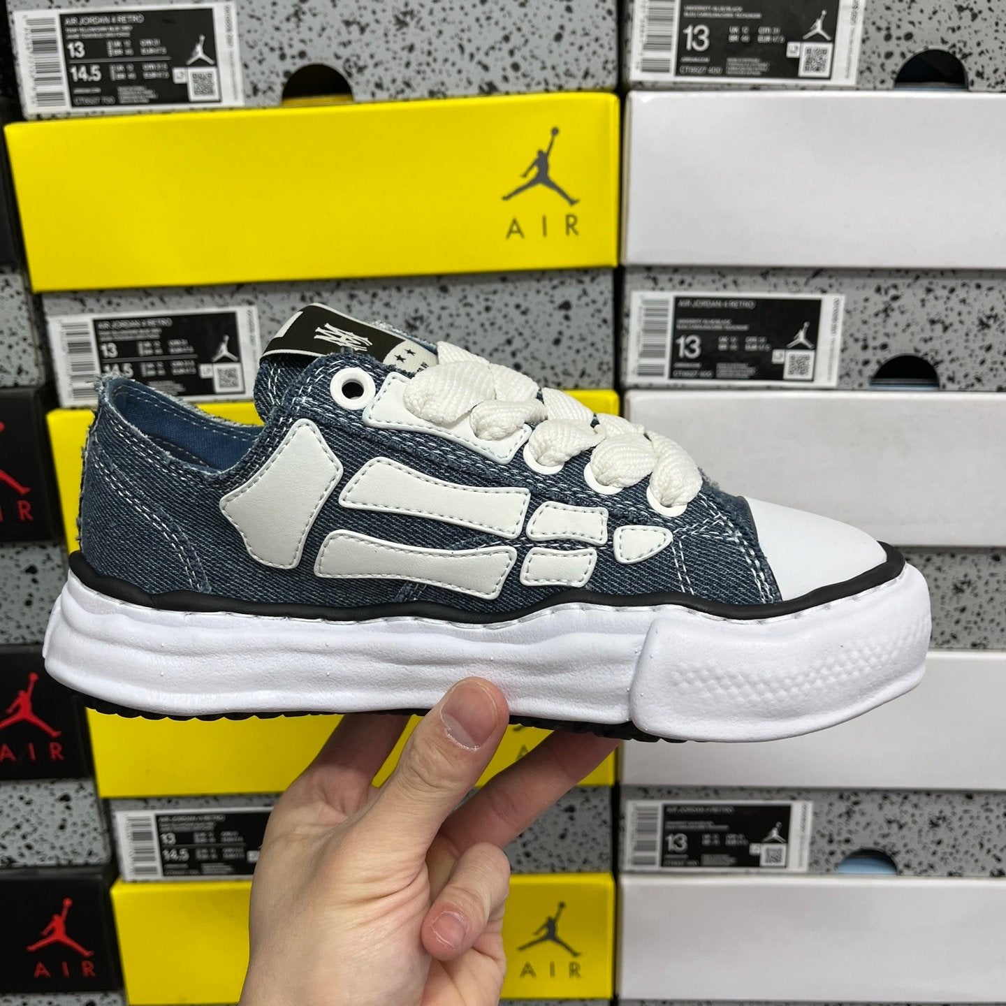 MMY Geïnspireerde Denim Sneakers, Kleding | Dames, Schoenen, Ophalen of Verzenden, Zo goed als nieuw, Blauw, Sneakers of Gympen