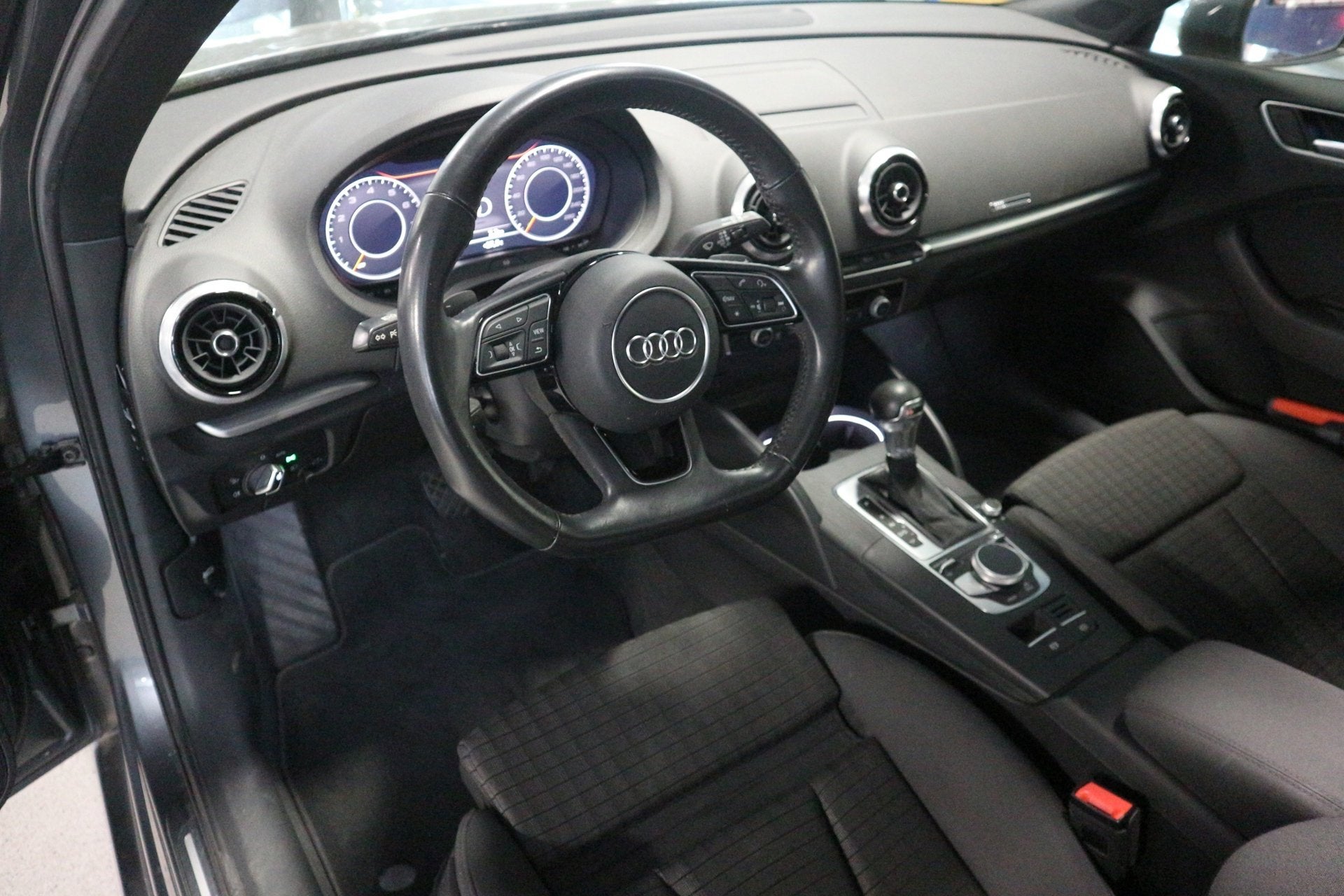 Audi A3 Sportback 35 TFSI CoD Advance PANO/ DEALER ONDH/ S-L, Euro 6, 4 cilinders, 150 pk, Bedrijf