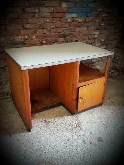 Vintage bureau, werktafels, werkplek uit Oekraïne, Ophalen, Gebruikt, 120 cm, Nvt