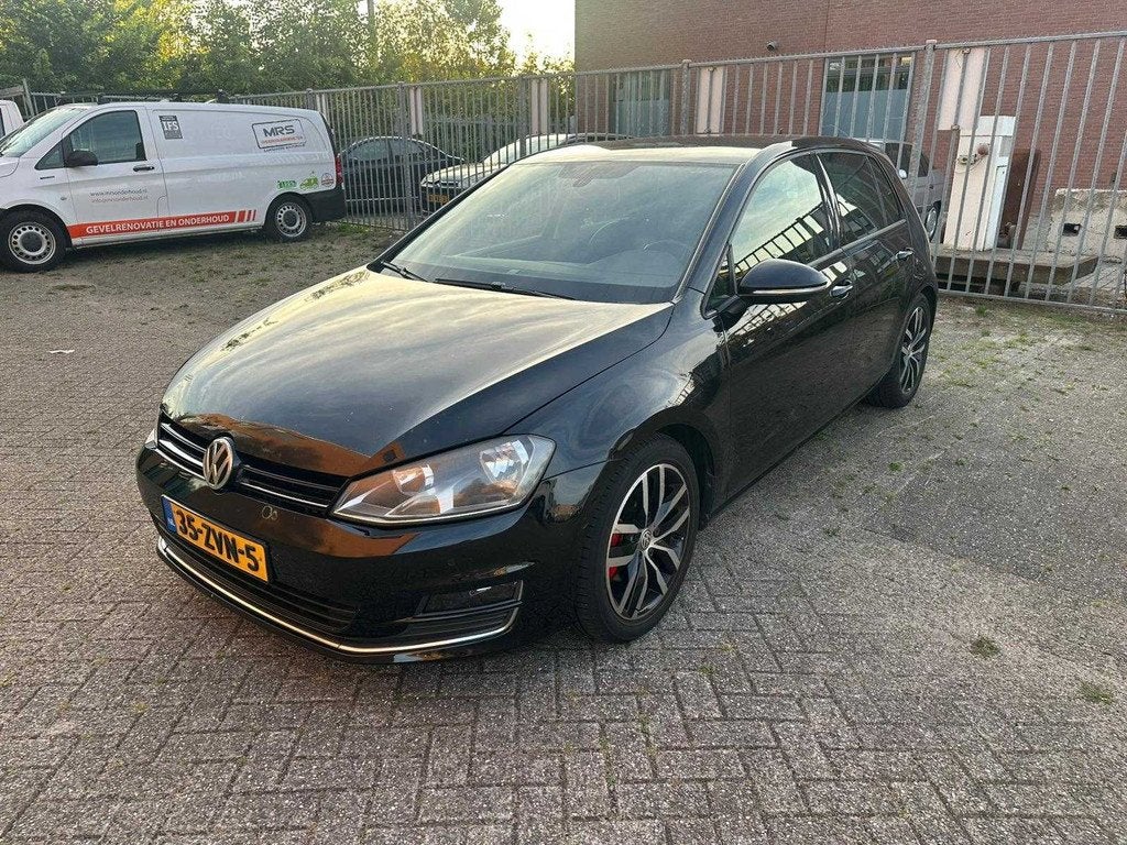 Volkswagen - 2013 - Golf - 1.4 TSI Highline - Automaat - Per, Auto's, Euro 5, Gebruikt, 4 cilinders, Origineel Nederlands