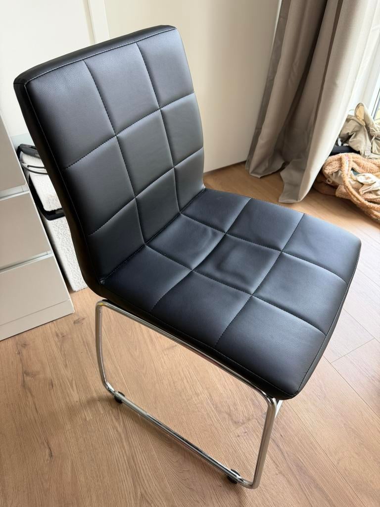 Stoelen 4x, Huis en Inrichting, Stoelen, Ophalen, Zo goed als nieuw, Zwart, Vier