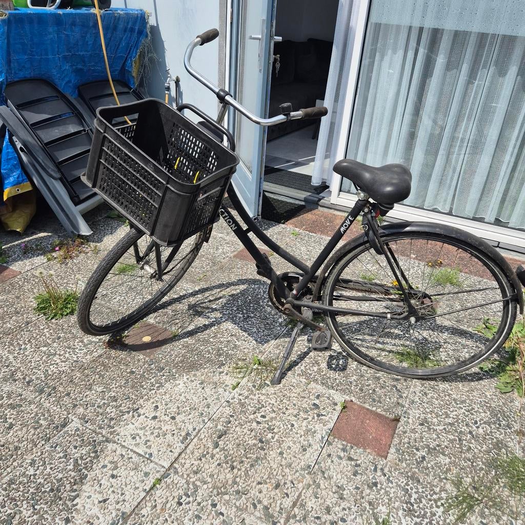 Zwarte damesfiets met voordrager en mand, Fietsen en Brommers, Fietsen | Dames | Damesfietsen, Terugtraprem, Gebruikt, 50 tot 53 cm
