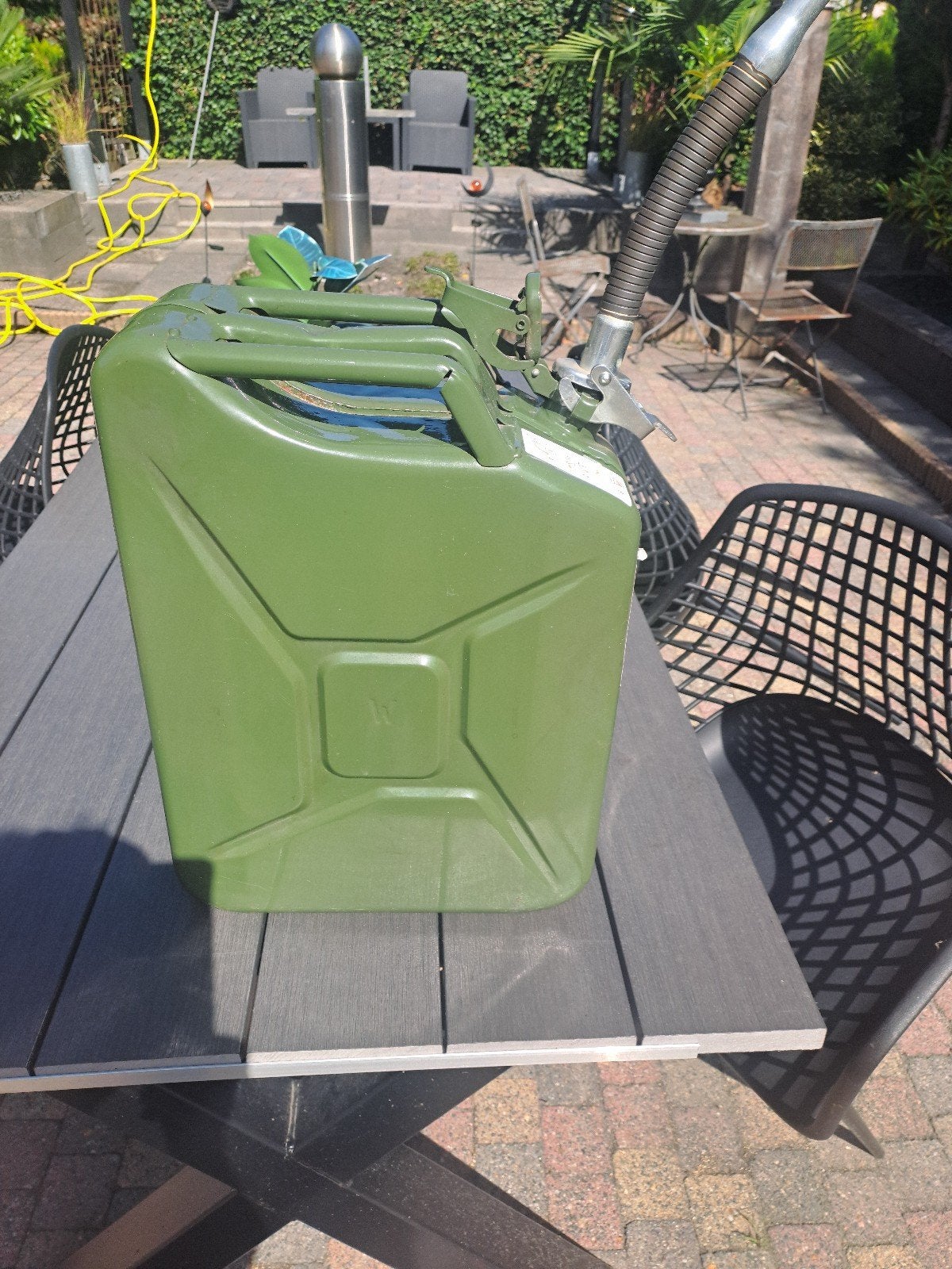 jerrycan 20 liter, Ophalen of Verzenden