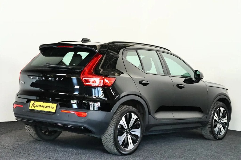 Volvo XC40 Recharge Plus 70 kWh € 32.900,00, Automaat, 232 pk, Gebruikt, Zwart