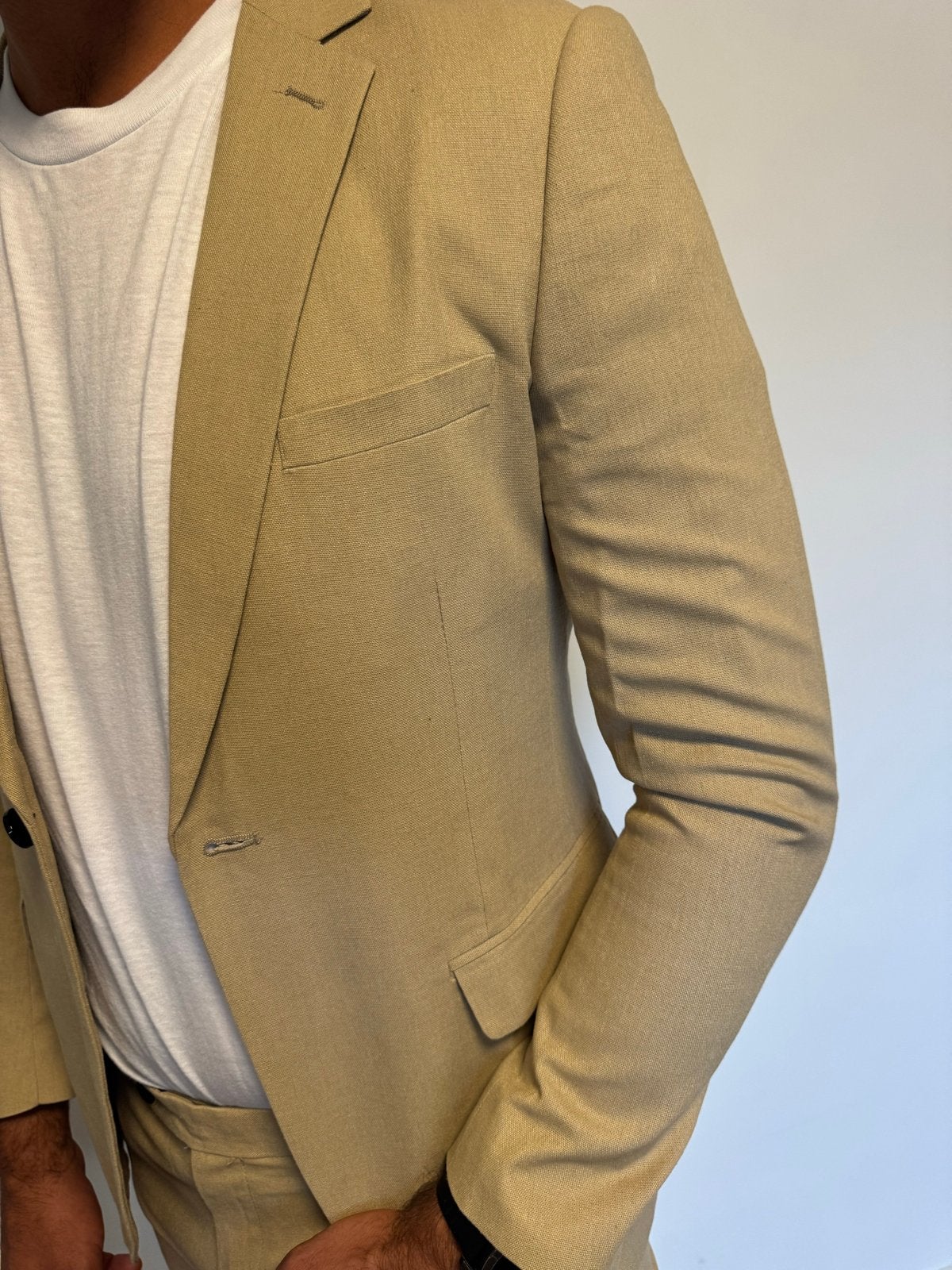 Stijlvol Beige linnen Pak - Slim Fit, Ophalen of Verzenden, Nieuw, Maat 48/50 (M), Beige
