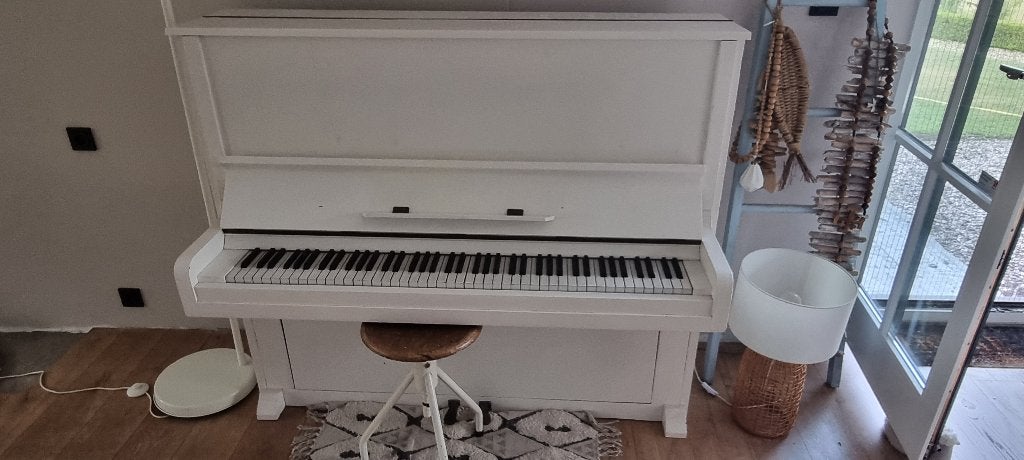 Steinberg piano; stijlvolle blikvanger, Ophalen, Gebruikt, Wit, Piano