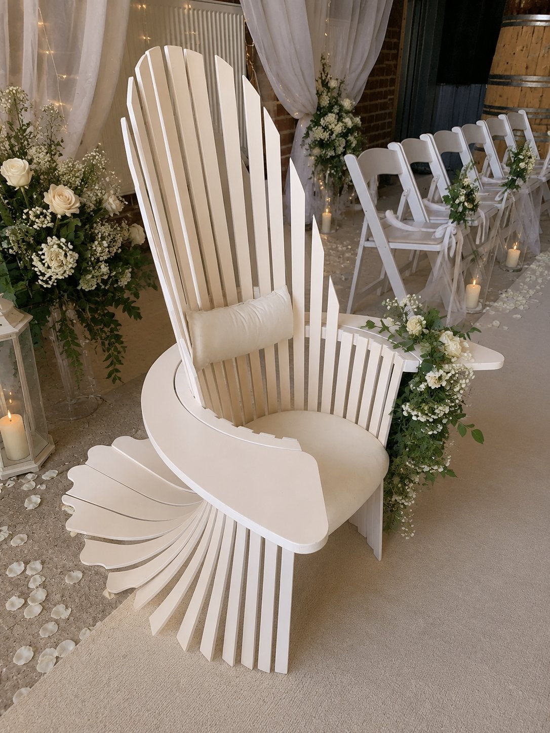 Unieke houten stoel / trouwjurk Pronovias  stoel, Ophalen, Overige kleuren, Zo goed als nieuw, Eén