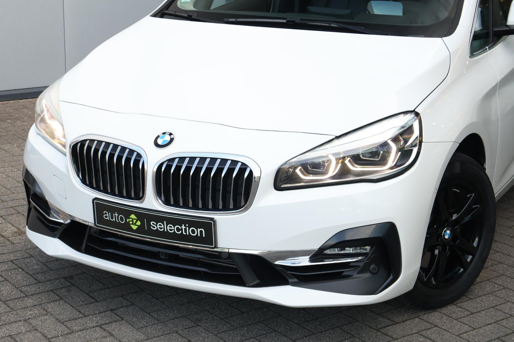 BMW 2-serie Active Tourer 220i High Executive / Pano / Cruis, Gebruikt, Wit, Leder, Geïmporteerd