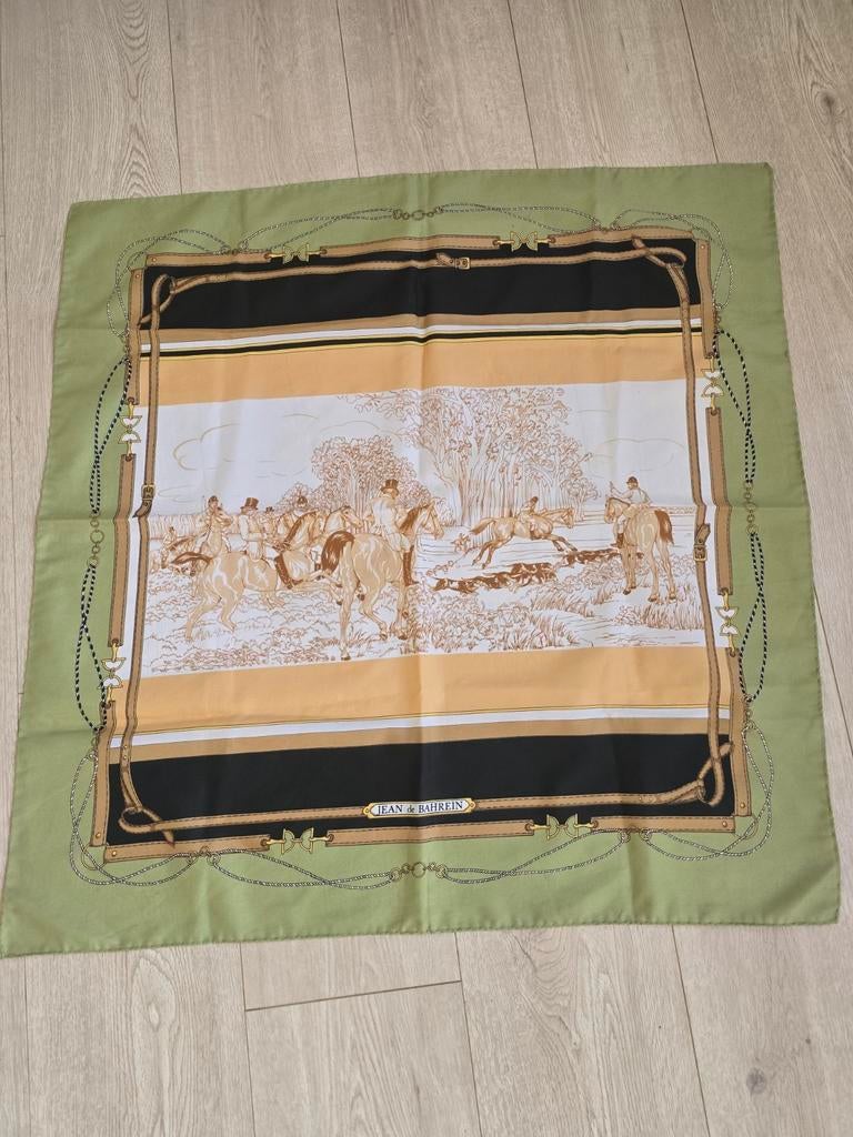 Jean de Bahrein halsdoek/ sjaaltje, Kleding | Dames, Mutsen, Sjaals en Handschoenen, Jean de bahrein, Ophalen of Verzenden, Zo goed als nieuw