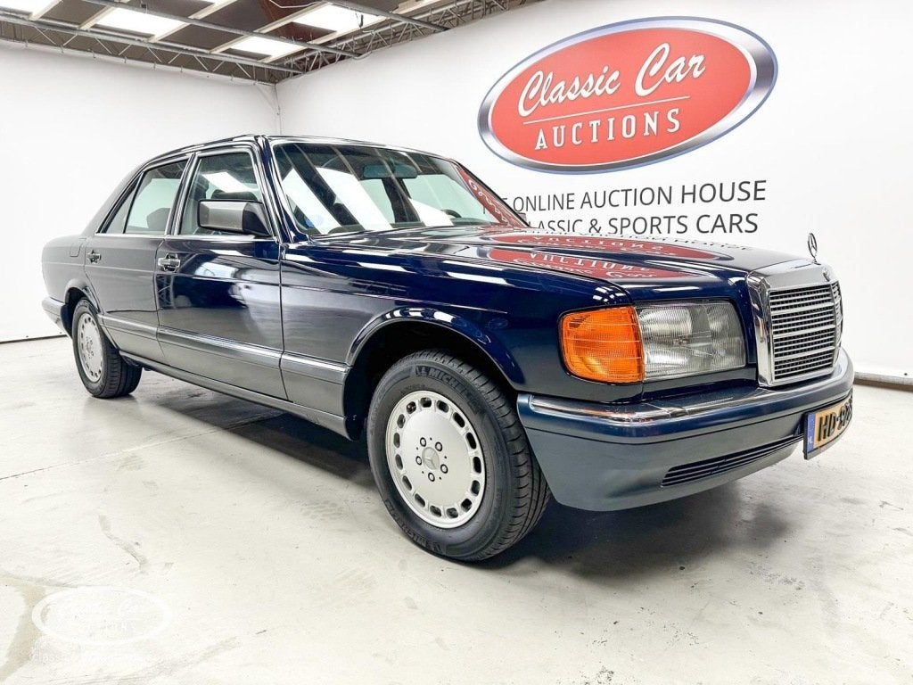 Mercedes-benz 500 500SE W126 - ONLINE AUCTION, Auto's, Oldtimers, Bedrijf, Mercedes-Benz, Benzine, Sedan, Automaat, Geïmporteerd