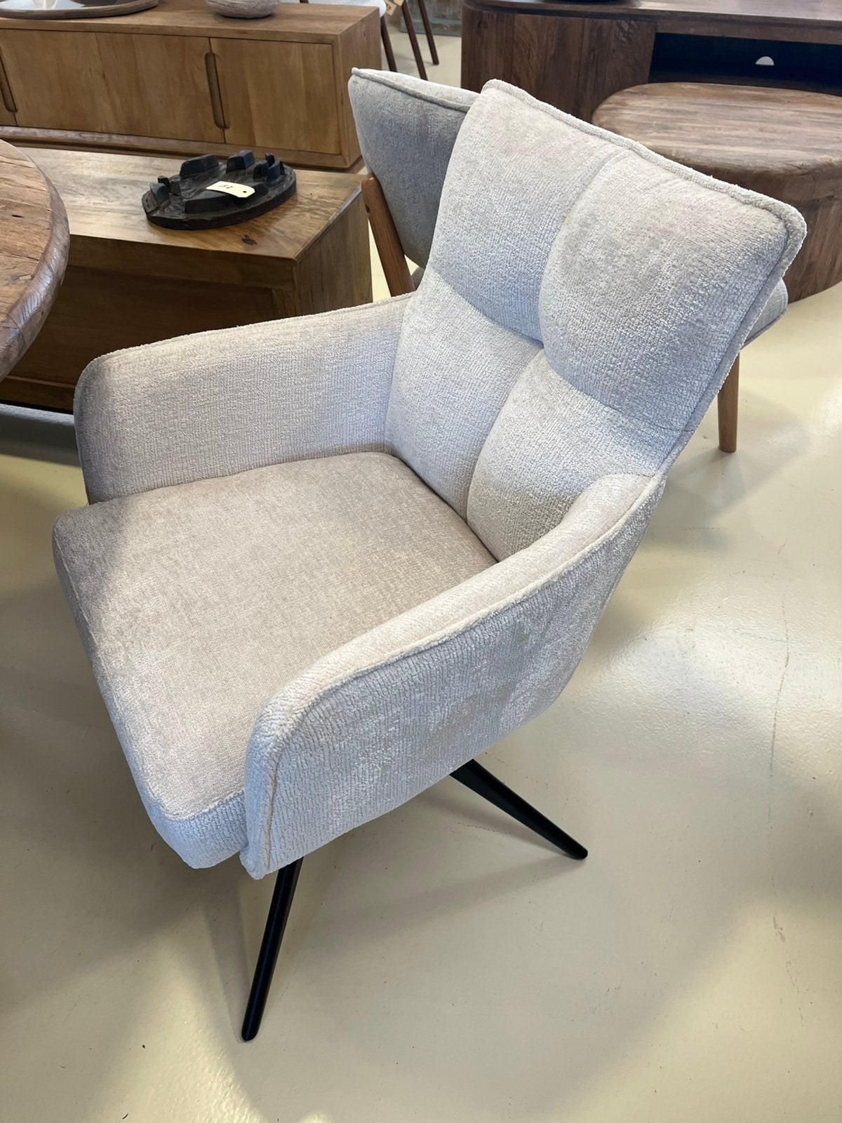 Magazijn leegverkoop set 4 eetstoelen draaibaar stof white, Industrieel hotelchique, Wit, Nieuw, Ophalen of Verzenden