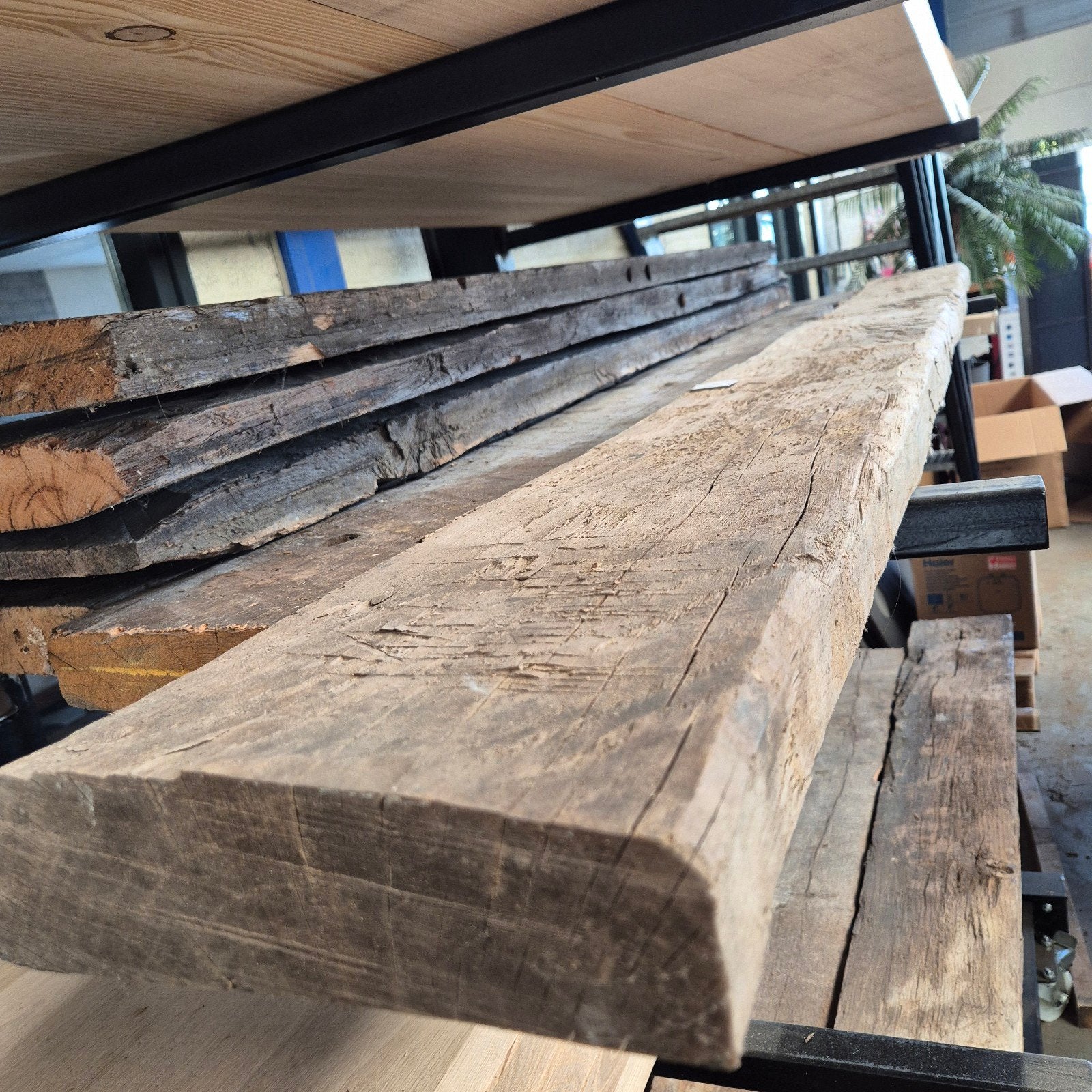 Laatste partij: Massieve oude eiken planken uit schuren, Doe-het-zelf en Verbouw, Hout en Planken, Ophalen, Gebruikt, 25 tot 50 mm