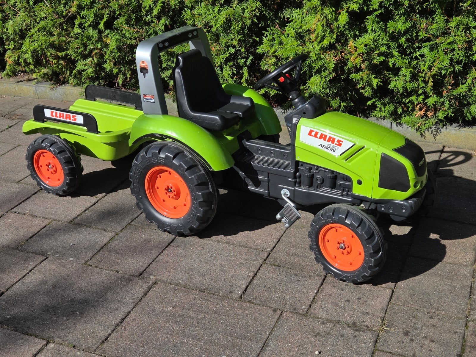 Claas Arion 430 traptractor met aanhanger, Ophalen, Gebruikt
