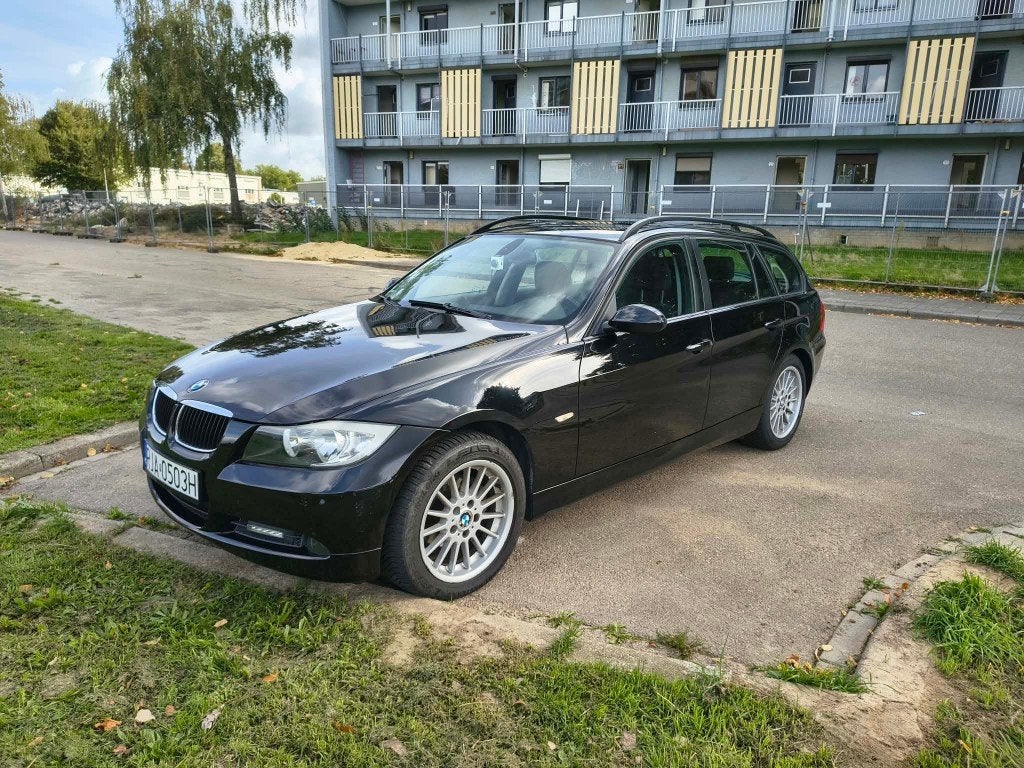 BMW E91 320i Poolse kentekenplaten, Auto's, Verwarmde buitenspiegels, Achterwielaandrijving, 4 cilinders, 150 pk