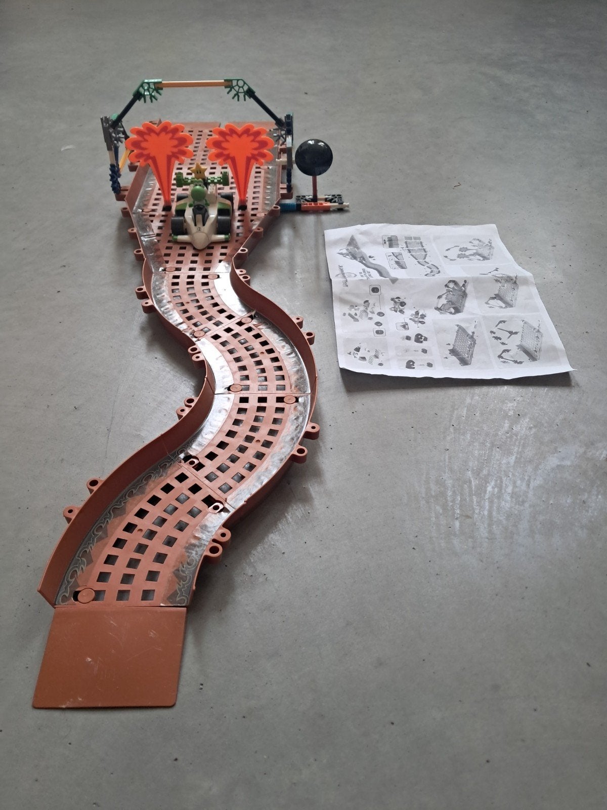 K'nex #38466 Yoshi and the Lava Plumes (Mario Kart), Ophalen of Verzenden, Zo goed als nieuw, K'nex
