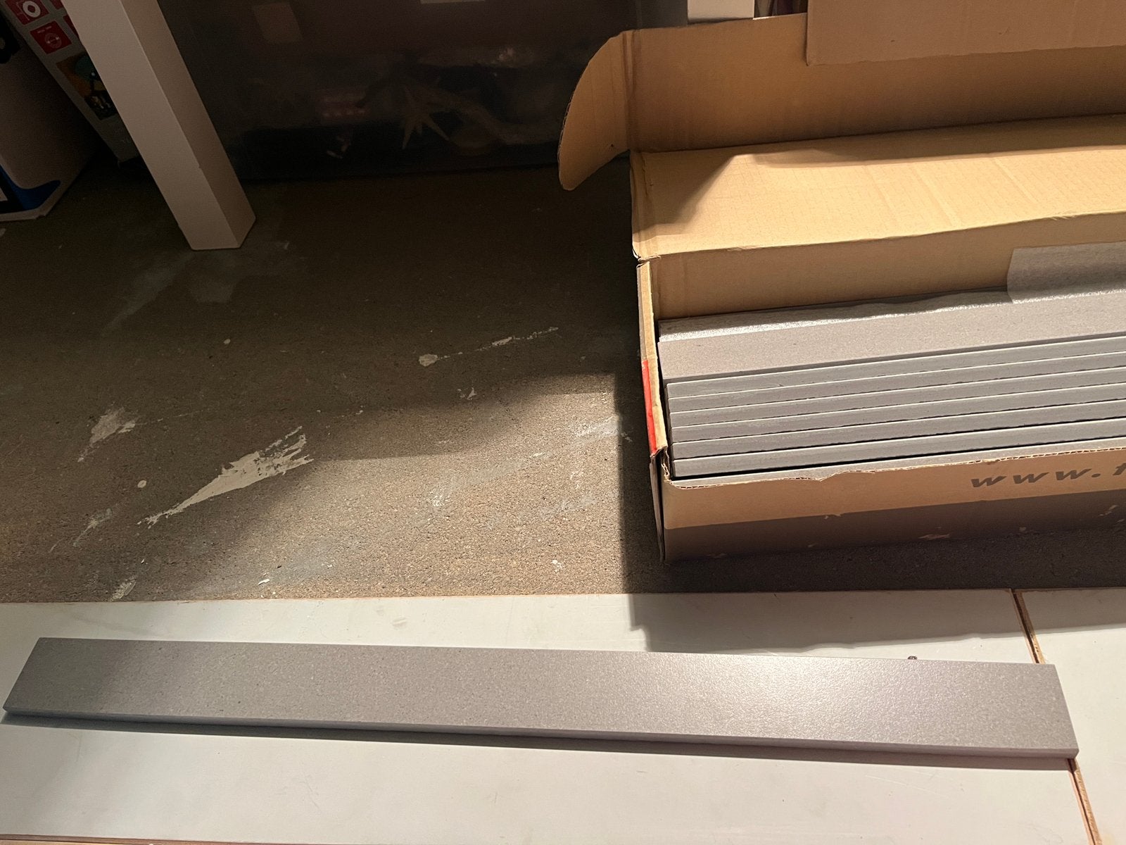 Wandtegel grijs 5 x 60 cm, Doe-het-zelf en Verbouw, Tegels, Ophalen, 60 cm of meer, Zo goed als nieuw, Minder dan 5 m²