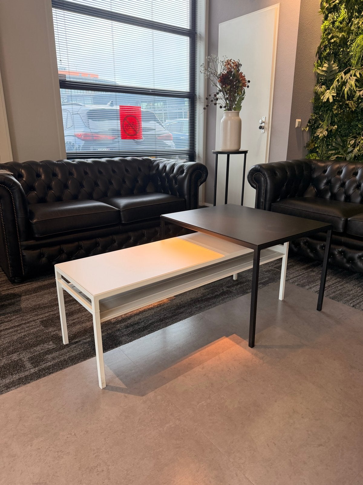 IKEA NYBODA salontafel wit/zwart blad, stalen frame, Huis en Inrichting, Ophalen, 100 tot 150 cm, 50 tot 100 cm, Zo goed als nieuw