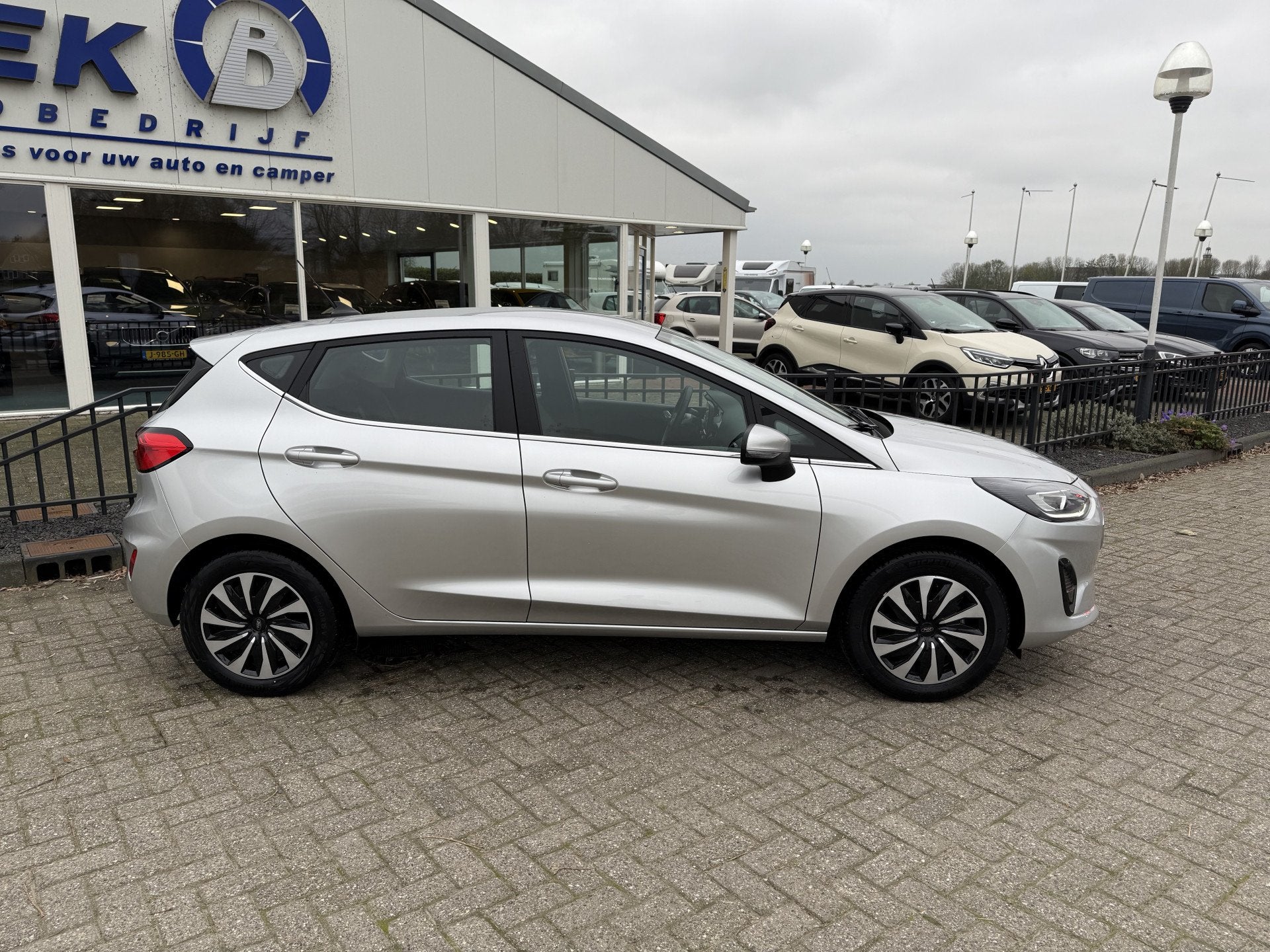Ford Fiesta 1.0 EcoBoost 100PK Titanium KEYLESS | LED | AIRC, Auto's, Voorwielaandrijving, Gebruikt, Euro 6, 49 €/maand