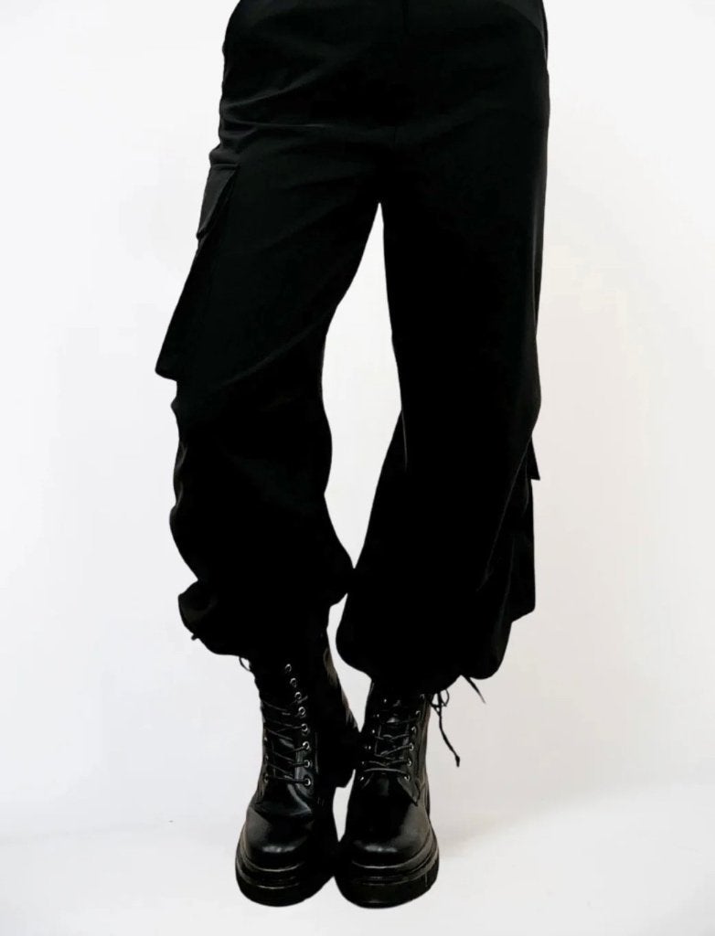 Jurerê cargo broek NIEUW zwart maat 42/44, Maat 42/44 (L), Nieuw, Ophalen of Verzenden, Lang