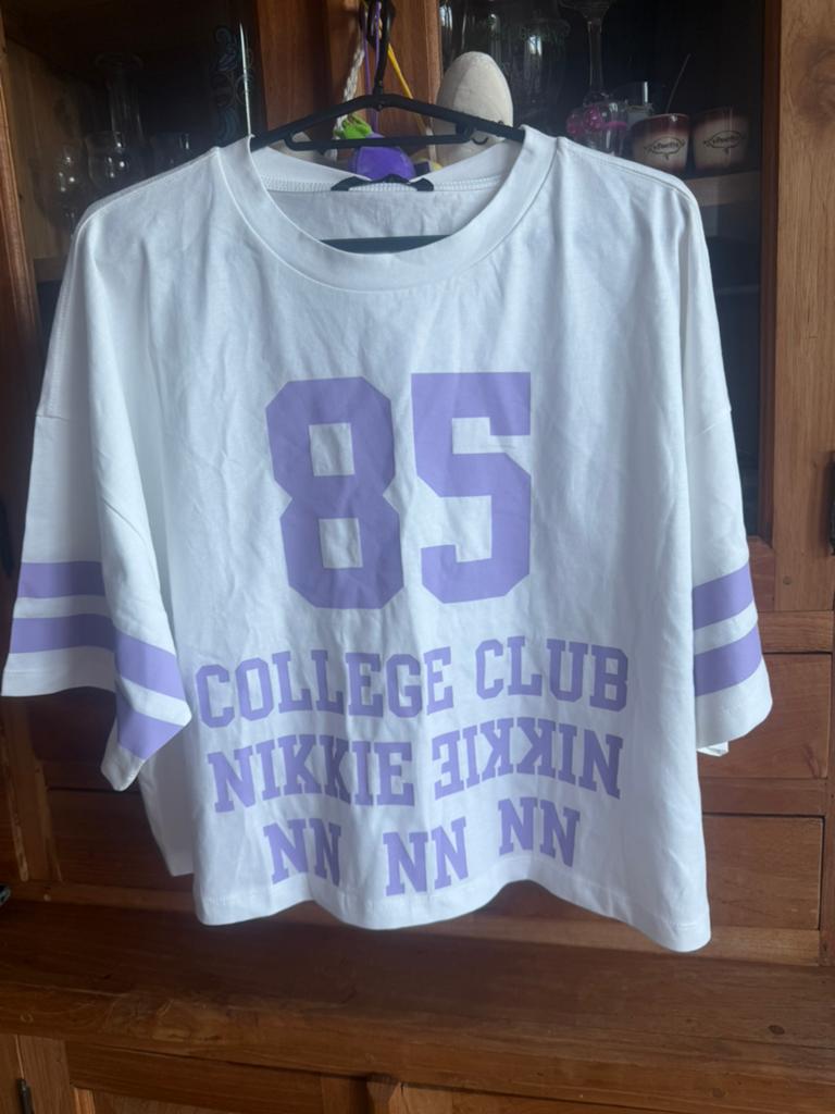 Nikie t-shirt nieuw maat 40, Kleding | Dames, T-shirts, Maat 38/40 (M), Wit, Nieuw, Ophalen of Verzenden