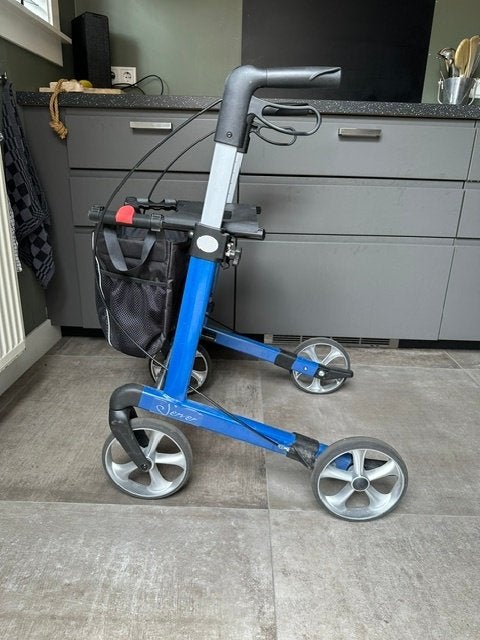 Rehasense Server Lichtgewicht Rollator, Ophalen of Verzenden, Opvouwbaar, Gebruikt