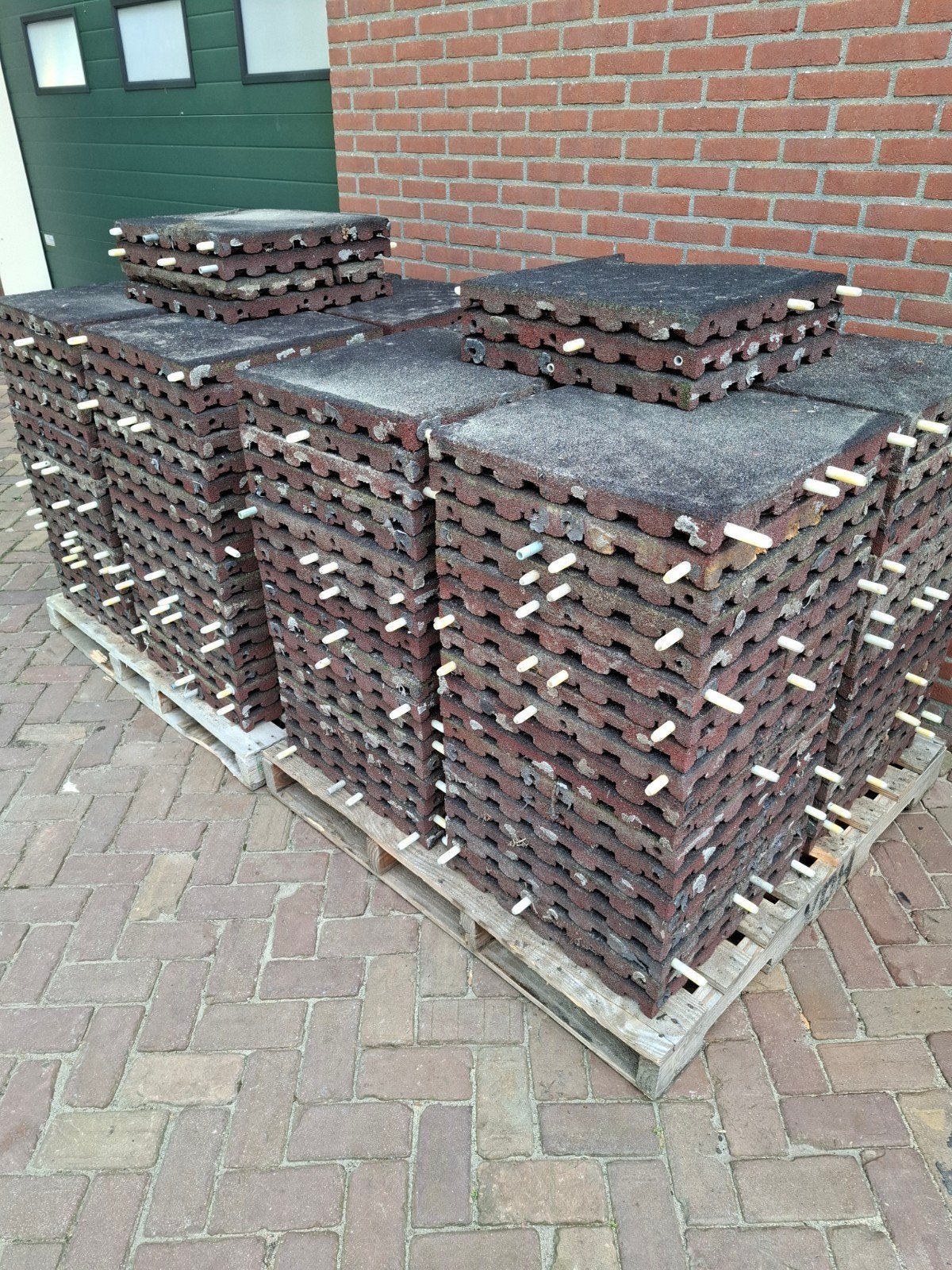 Rubberen tegels 50x50x5 cm - Ideaal voor buiten, Doe-het-zelf en Verbouw, Tegels, Ophalen, 60 cm of meer, 10 m² of meer, Vloertegels