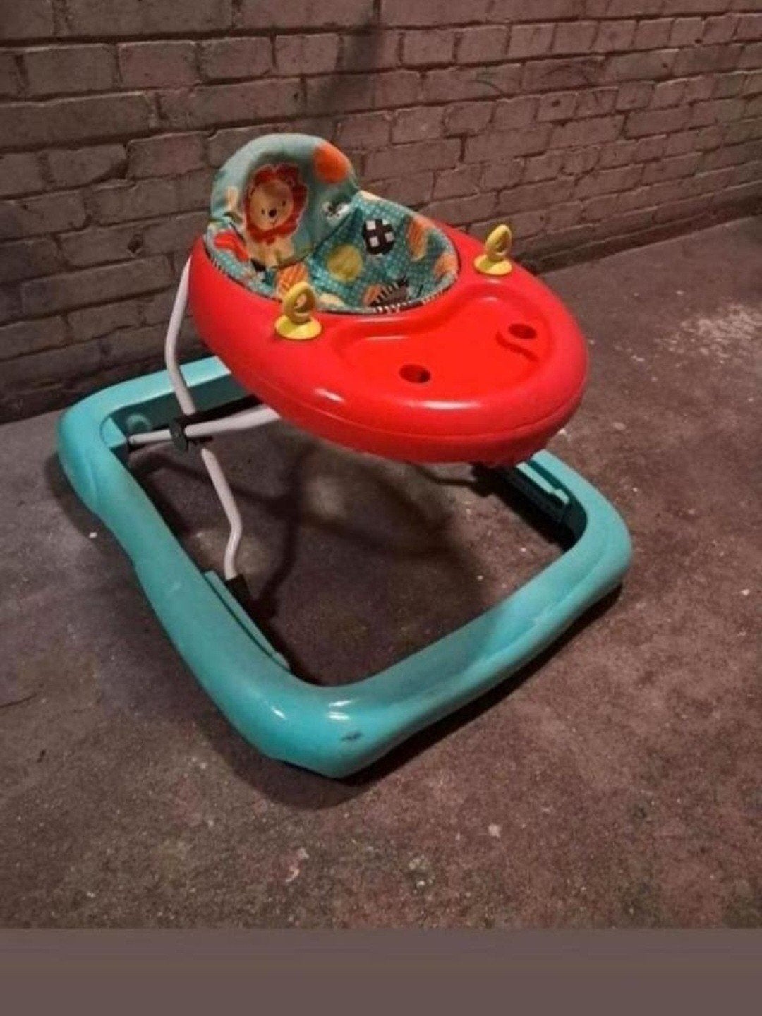 Te koop! Baby loop walker., Ophalen