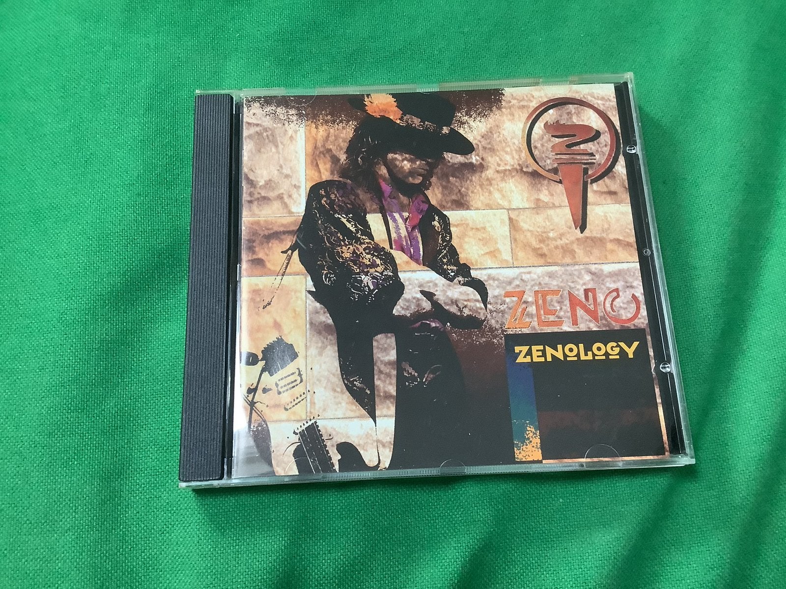 Zeno-Zenology cd, Ophalen of Verzenden, Zo goed als nieuw