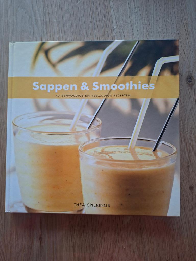 Thea Spierings - Sappen & Smoothies, Boeken, Ophalen of Verzenden, Zo goed als nieuw, Thea Spierings