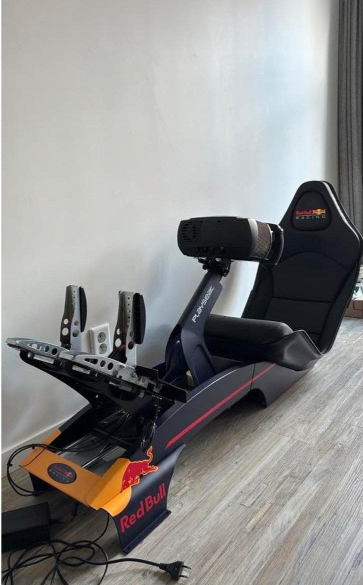 Red Bull F1 Playseat met Fanatec Clubsport V2.5 8nm stuur, Ophalen of Verzenden, Overige merken, Gebruikt