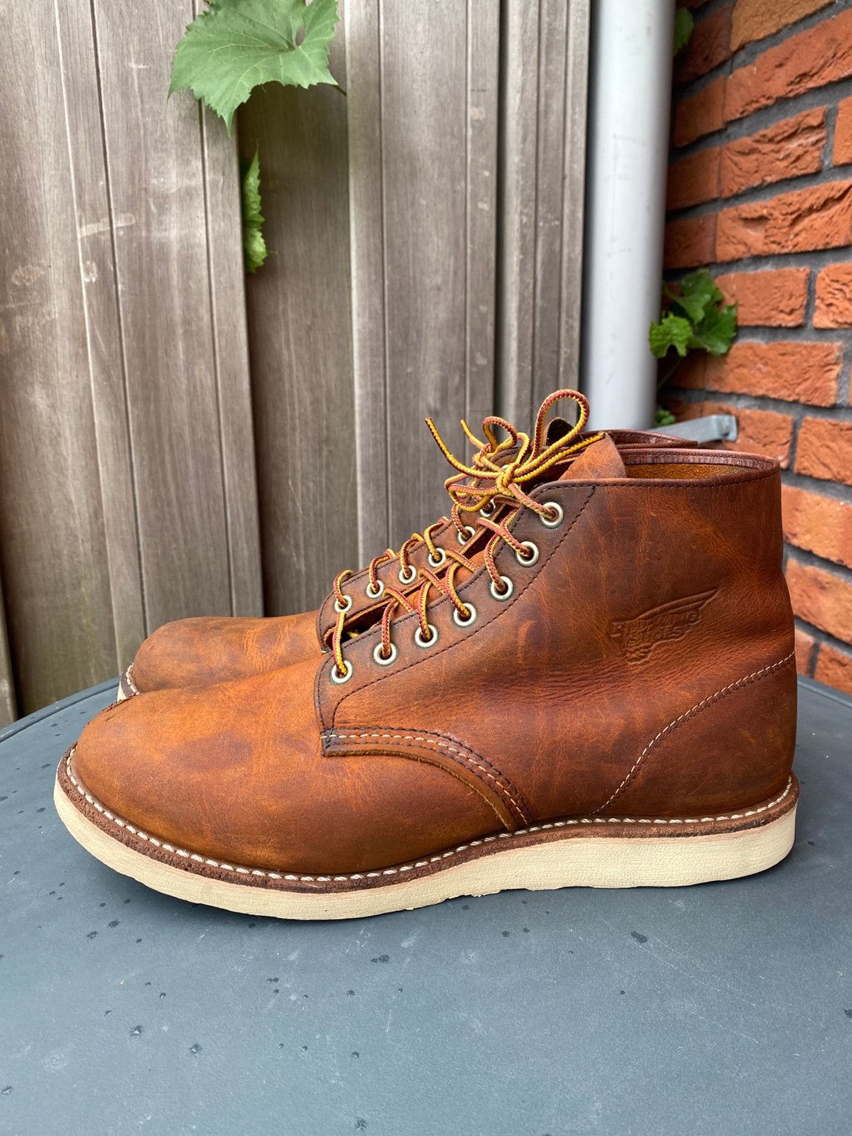 Red Wing 9111 Classic Roundtoe US10,5/EU44, Bruin, Boots, Ophalen of Verzenden, Gedragen