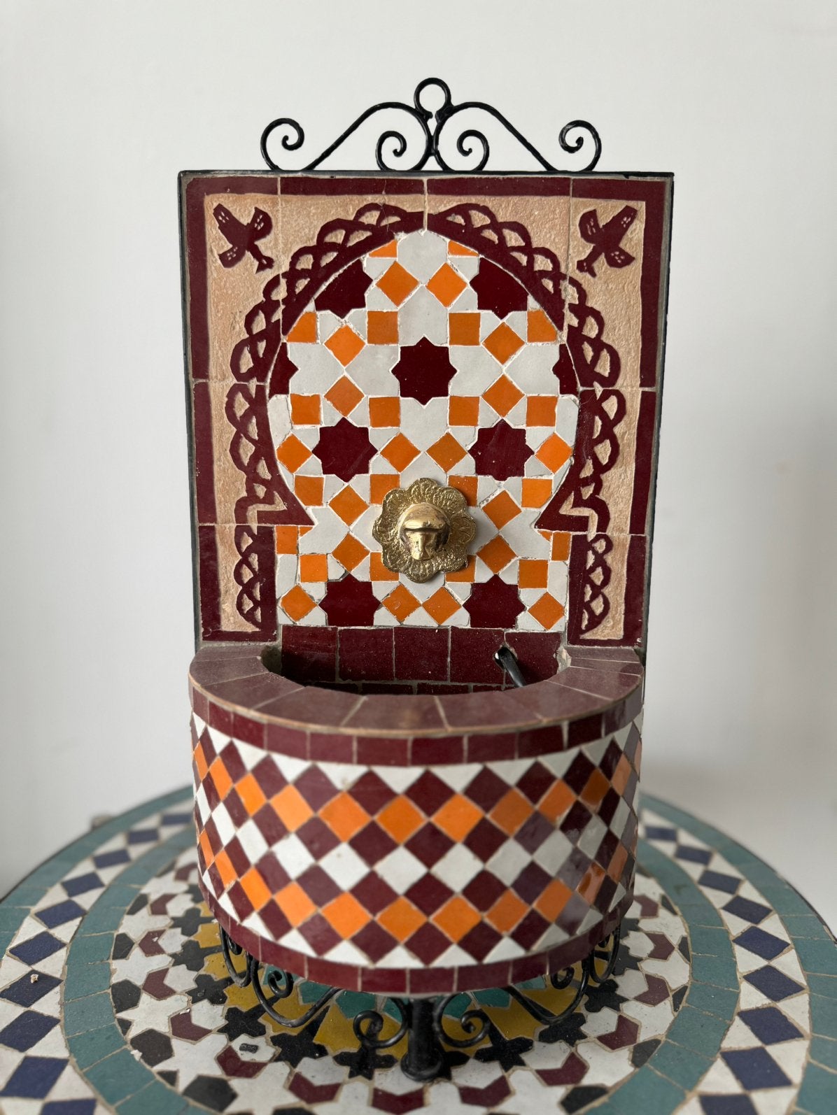 Uniek handvervaardigd Zellige fonteintje uit Marokko, Ophalen of Verzenden, Nieuw, Fontein