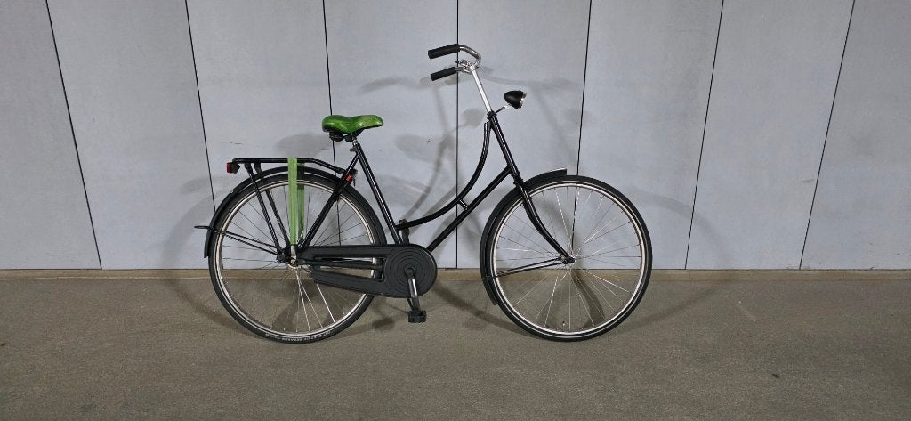 Een zwarte Omafiets met terugtraprem in goede en nette staat, 56 cm of meer, Ophalen, Gebruikt, Terugtraprem
