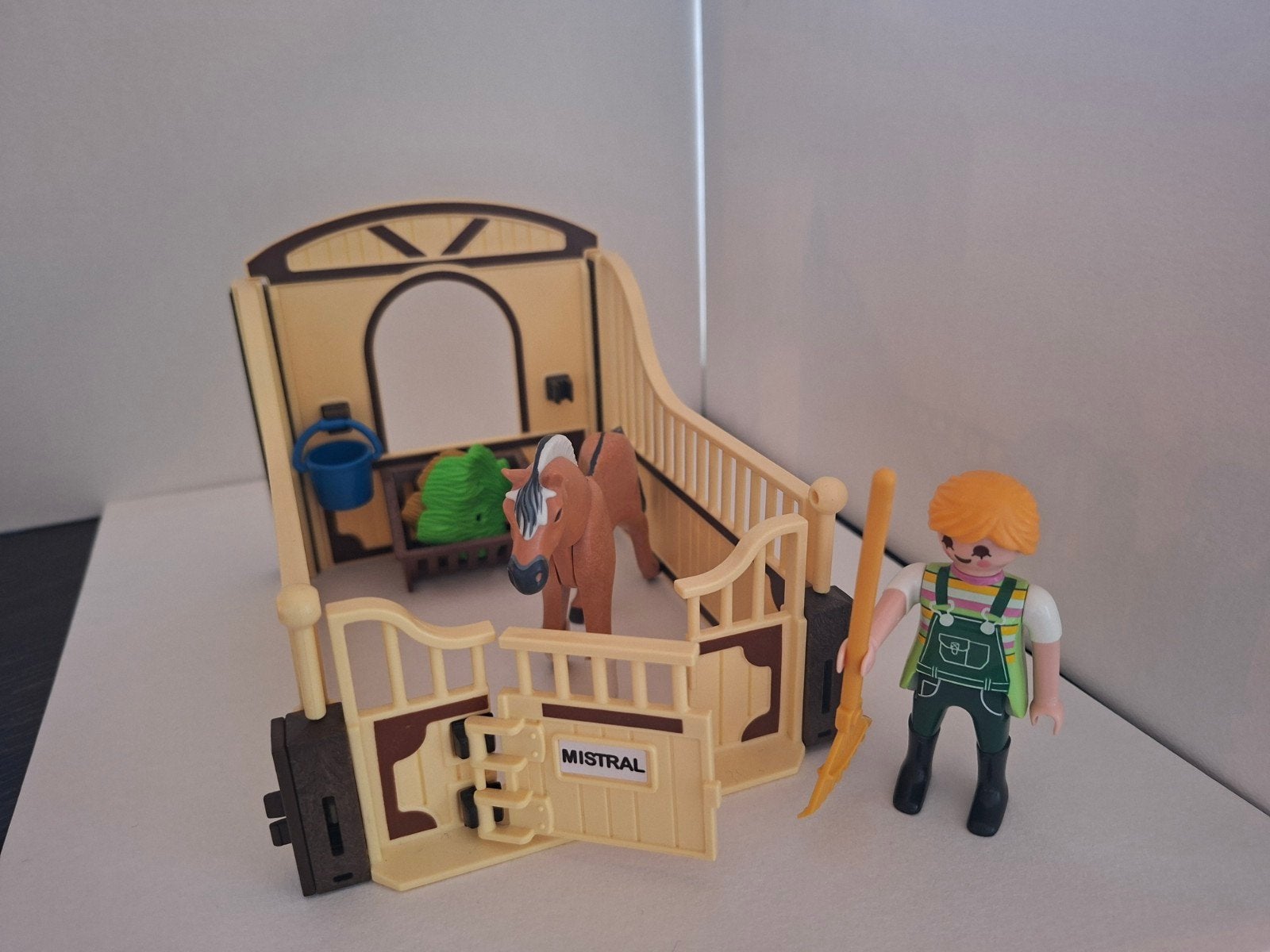 Playmobil 5517: fjordenpaard met paardenbox, Kinderen en Baby's, Speelgoed | Playmobil, Ophalen, Gebruikt, Complete set, Country