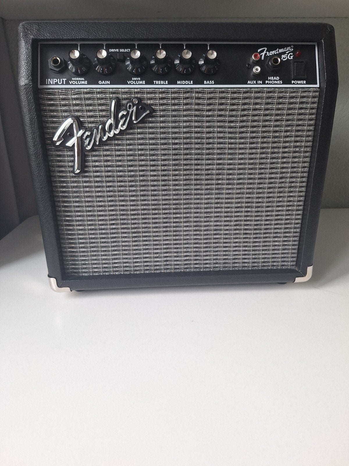 Fender Frontman 15G Gitaarversterker - Nieuw zonder doos, Muziek en Instrumenten, Verzenden, Zo goed als nieuw, Gitaar, Minder dan 50 watt