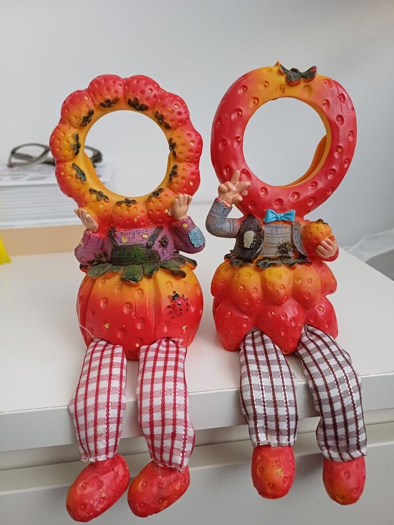 Leuke aardbei decoratie fotolijsten met beweegbare benen, Ophalen of Verzenden, Zo goed als nieuw