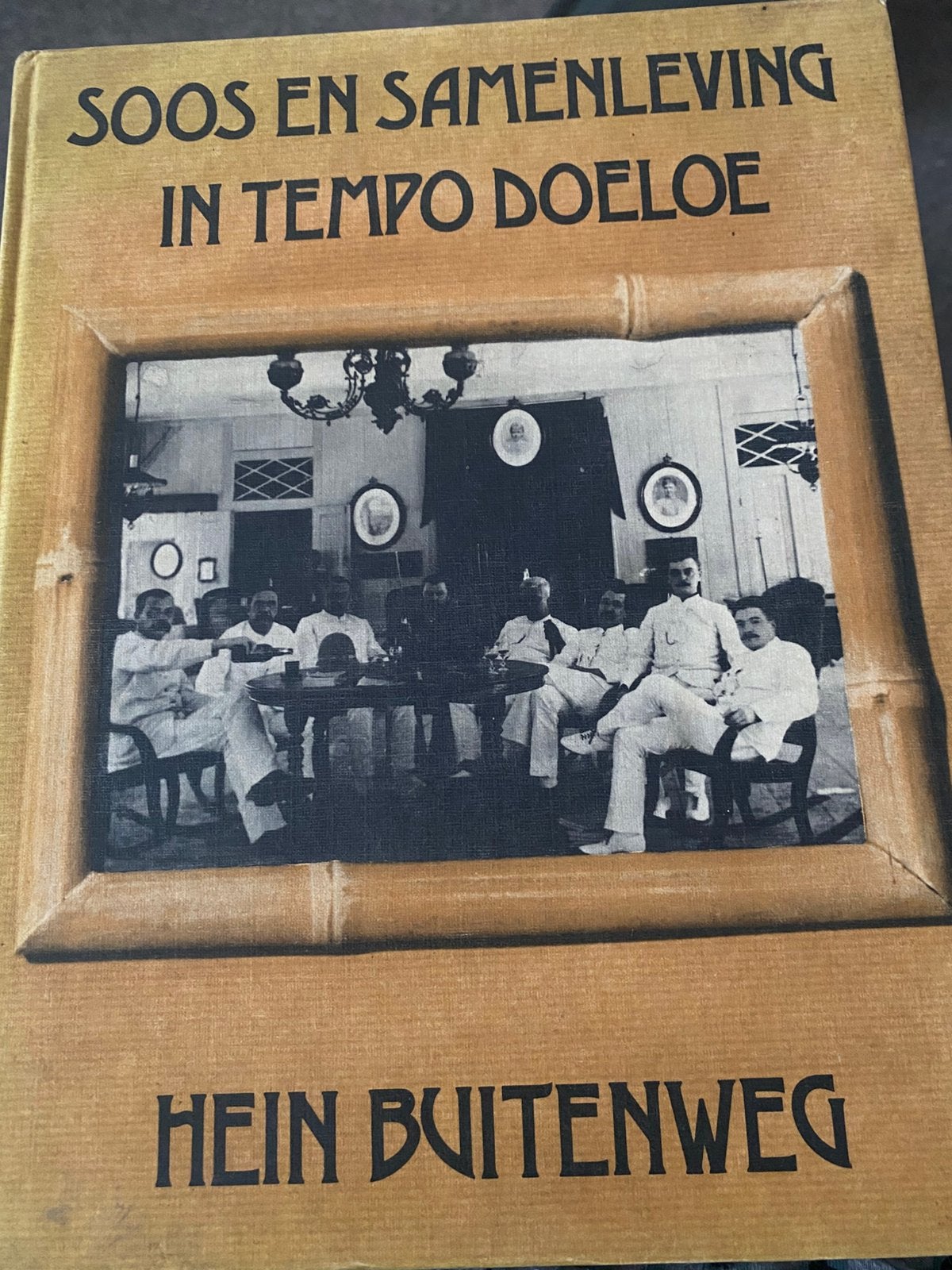 Boek Soos en samenleving in tempo doeloe, Ophalen of Verzenden, Zo goed als nieuw