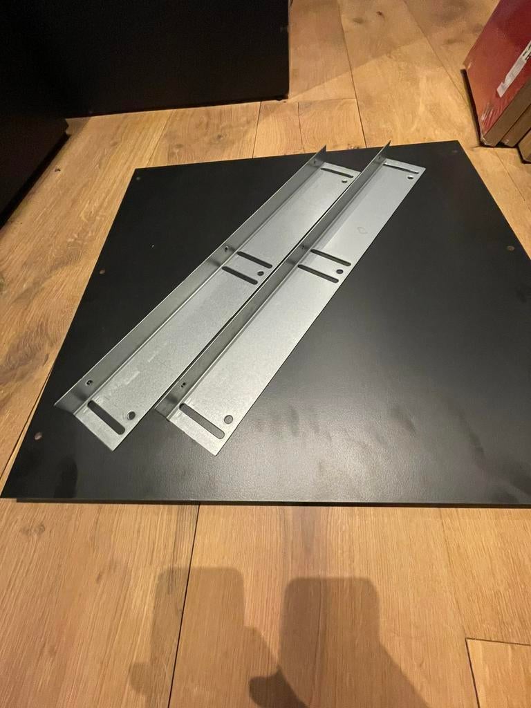 Verzinkte beugels voor IKEA UTRUSTA plank voor oven/koelkast, Nieuw, Grijs, Minder dan 100 cm, 50 tot 75 cm