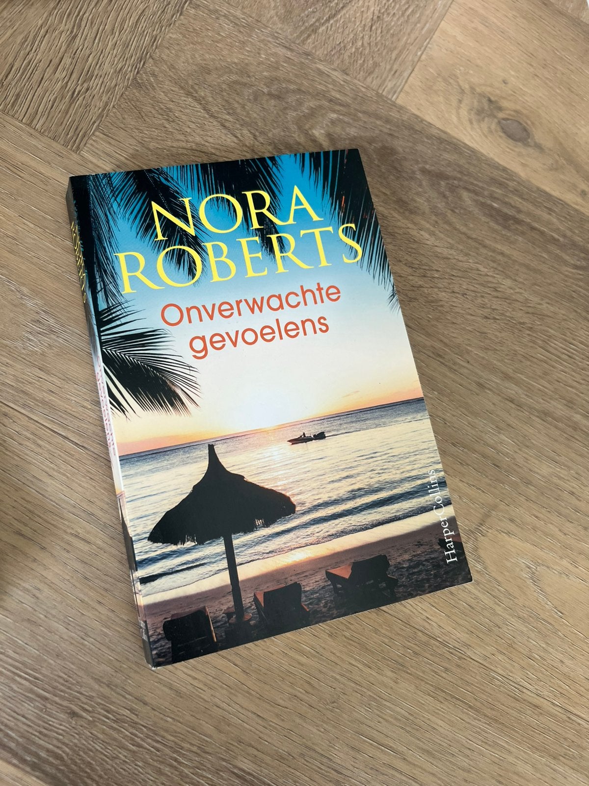 Onverwachte gevoelens - Nora Roberts, Ophalen, Zo goed als nieuw