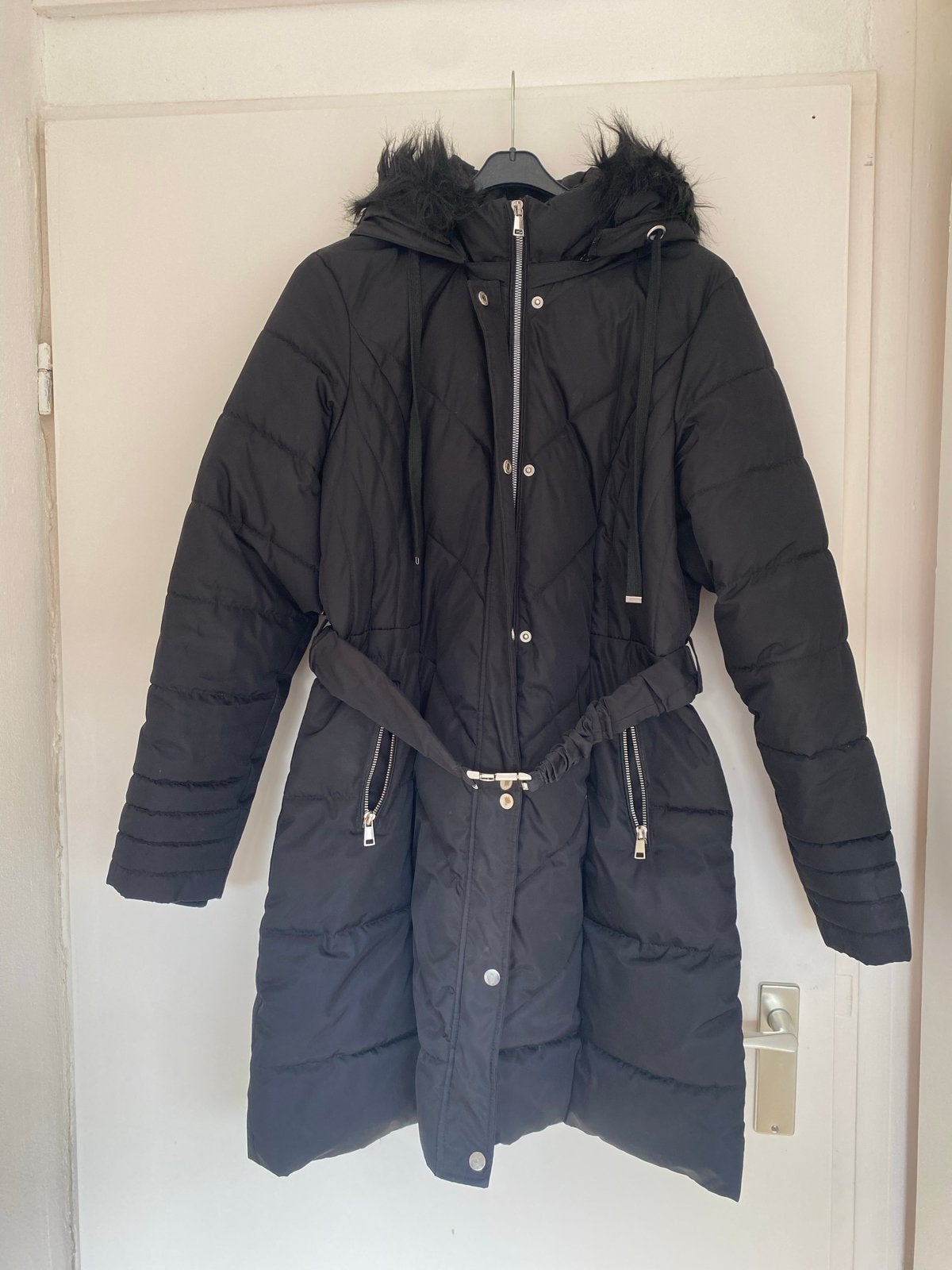 MS Mode lange winterjas maat 40 - mouw los, Kleding | Dames, Ophalen, Gedragen, Maat 38/40 (M), Zwart