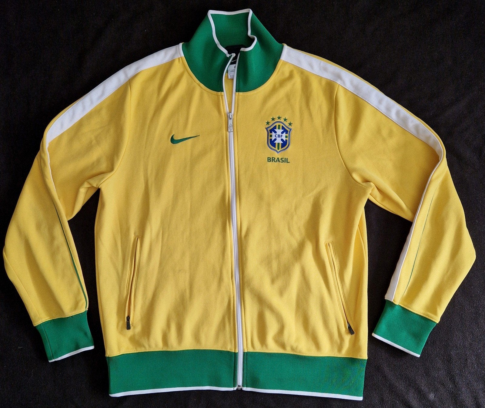 Nike Brazilië Anthem vest jack 2010 versie N98 maat L, Maat 52/54 (L), Geel, Nike, Ophalen of Verzenden