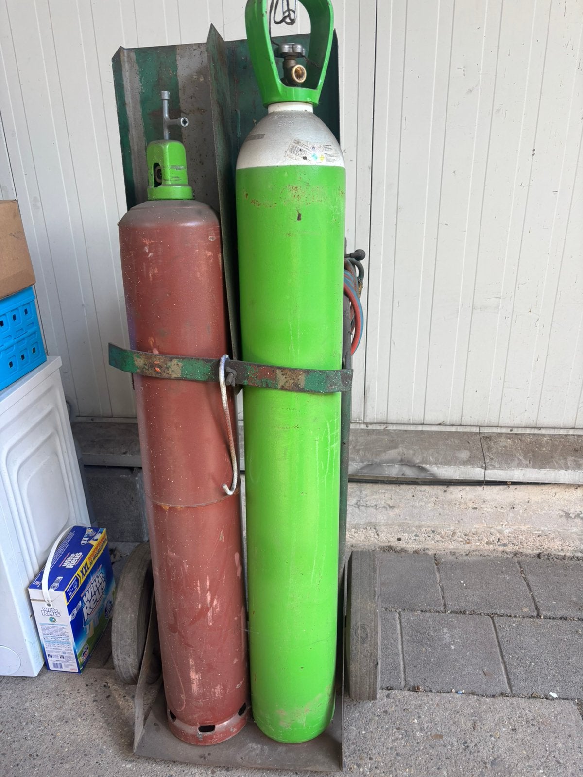Snijbranderset incl steekwagen en acetyleen zuurstof flessen, Doe-het-zelf en Verbouw, Gereedschap | Lasapparaten, Ophalen, Zo goed als nieuw
