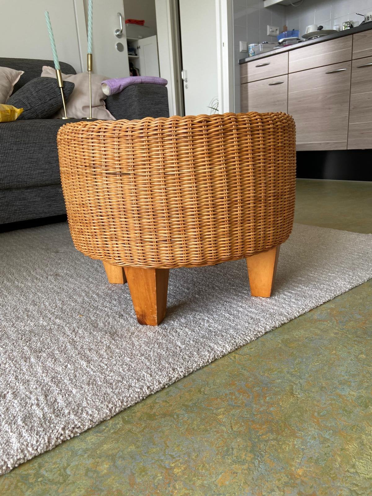 Mooie rotan ikea Hocker als nieuw, Ophalen, Zo goed als nieuw, Rond