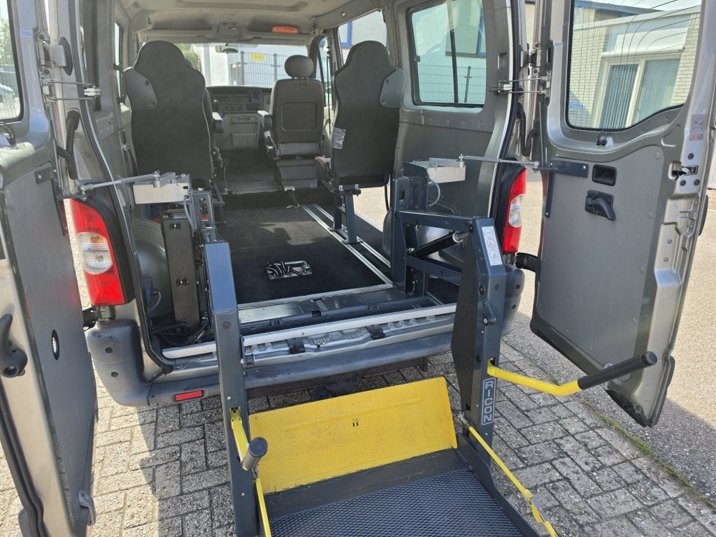 Renault Master 2.5 dCi L1H1 Rolstoelbus Automaat 4+1✅, Automaat, Euro 5, 101 pk, Gebruikt
