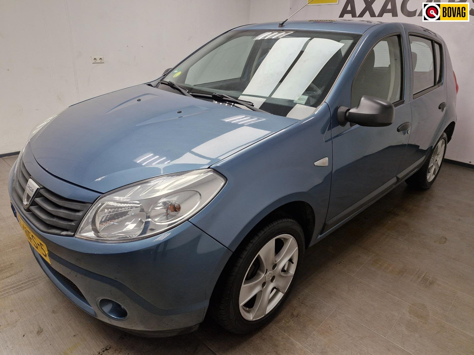 Dacia Sandero 1.6 Ambiance GARANTIE ! AIRCO ! AFLEVEREN MET, Auto's, Voorwielaandrijving, Dealer onderhouden, 1011 kg, 4 cilinders