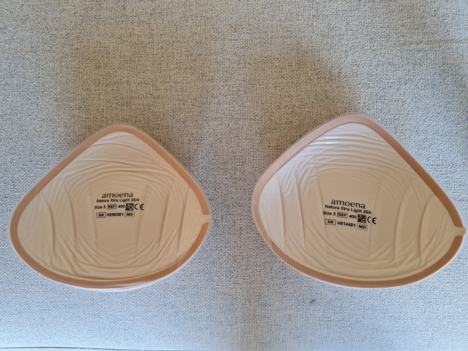 Amoena prothese natura extra light 2 SN, 2 stuks maat  5, Amoena, Verzenden, Overige kleuren, Overige typen