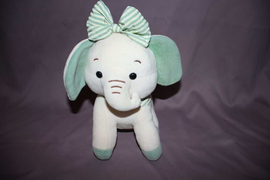 Olifant met strik - wit groen met zuignap - 25cm knuffel, Kinderen en Baby's, Speelgoed | Knuffels en Pluche, Ophalen of Verzenden