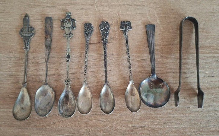 Set van 7 antieke verzamellepels en suikertang, Antiek en Kunst, Ophalen of Verzenden