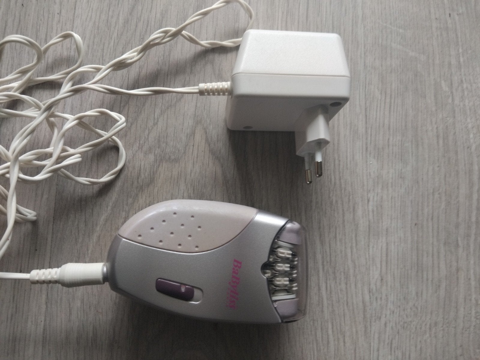BaByliss Epilator met 2 meter snoer en adapter, Ophalen of Verzenden, Gebruikt, Scheren en Epileren